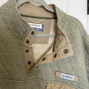 Green quilted pullover